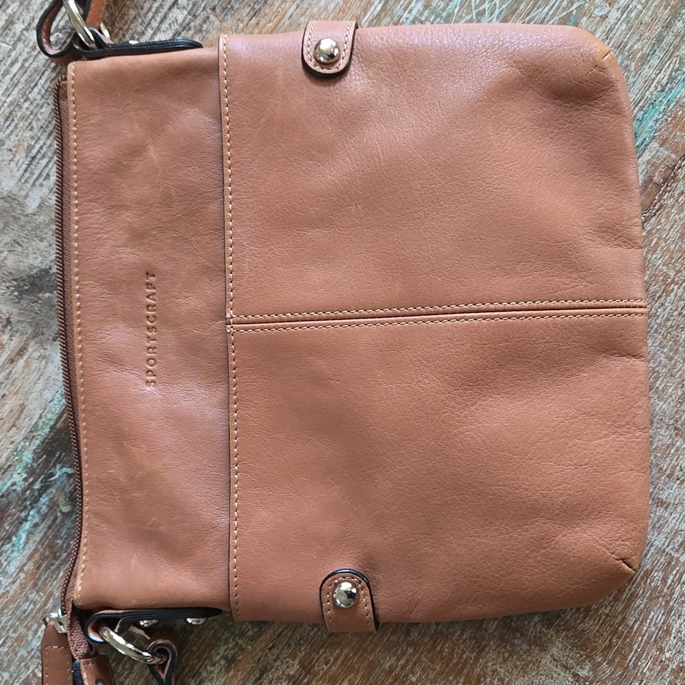 SPORTSCRAFT LEATHER CROSSBODY Bag. Tan. Unisex. EUC (BIN 001)
